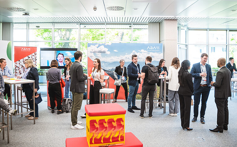 Das Team der ABA in Gesprächen mit Startups und Investoren am Connect Day, dem zentralen Matchmaking-Format der ViennaUP.