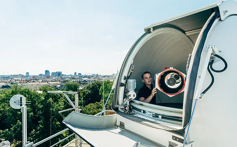 Quantum Communication Telescope