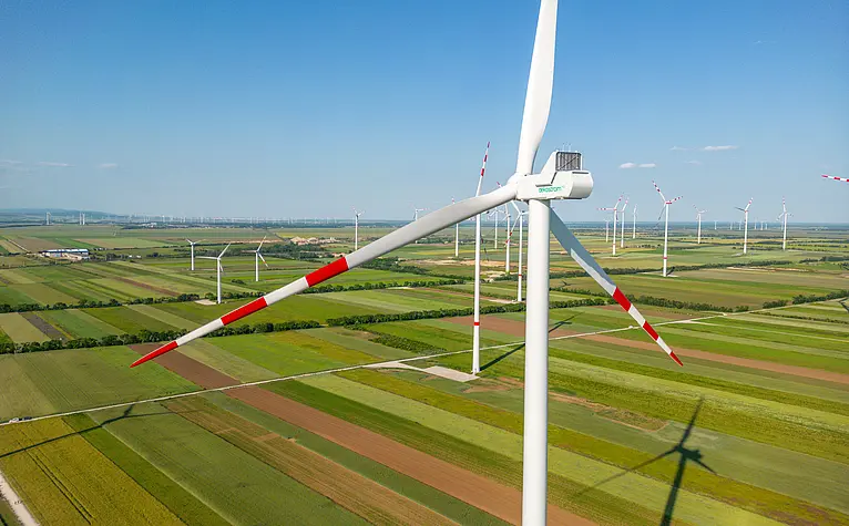 Windmills capture