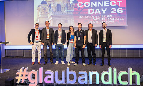 Das Panel des Corporate Reverse Pitch am Connect Day, mit Verena Gruber von der ABA